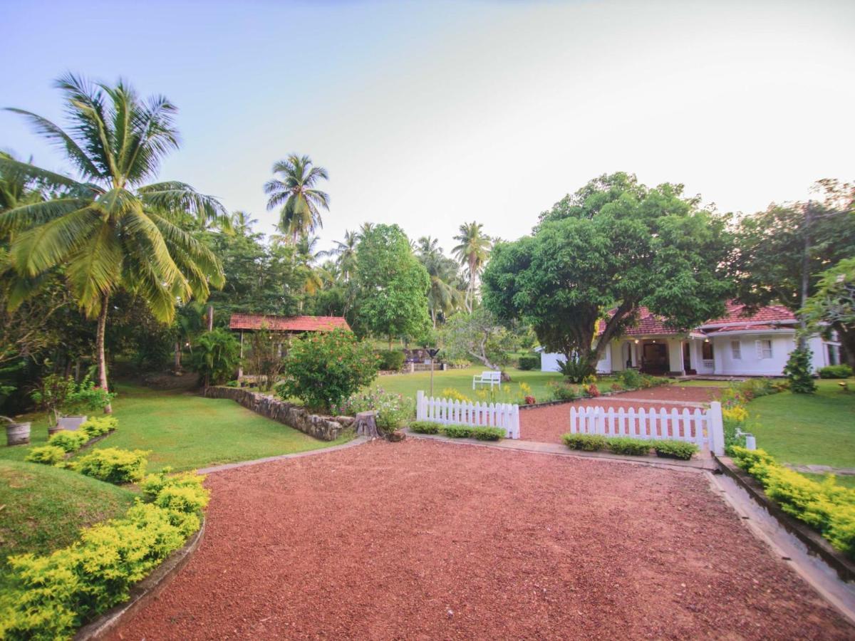 Thalpe Walawwa Heritage Villa Unawatuna Luaran gambar