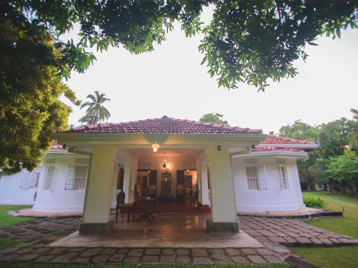 Thalpe Walawwa Heritage Villa Unawatuna Luaran gambar