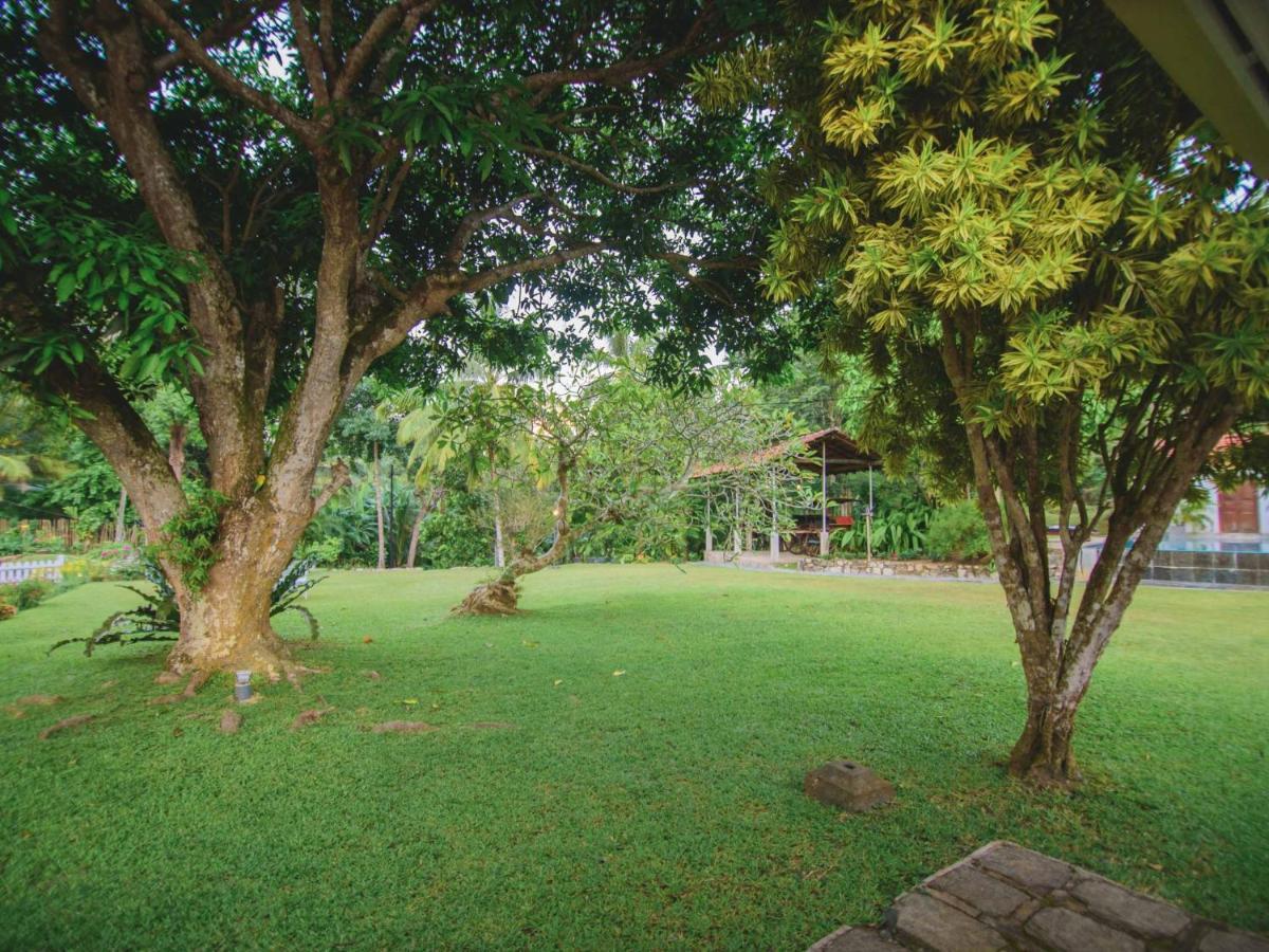 Thalpe Walawwa Heritage Villa Unawatuna Luaran gambar