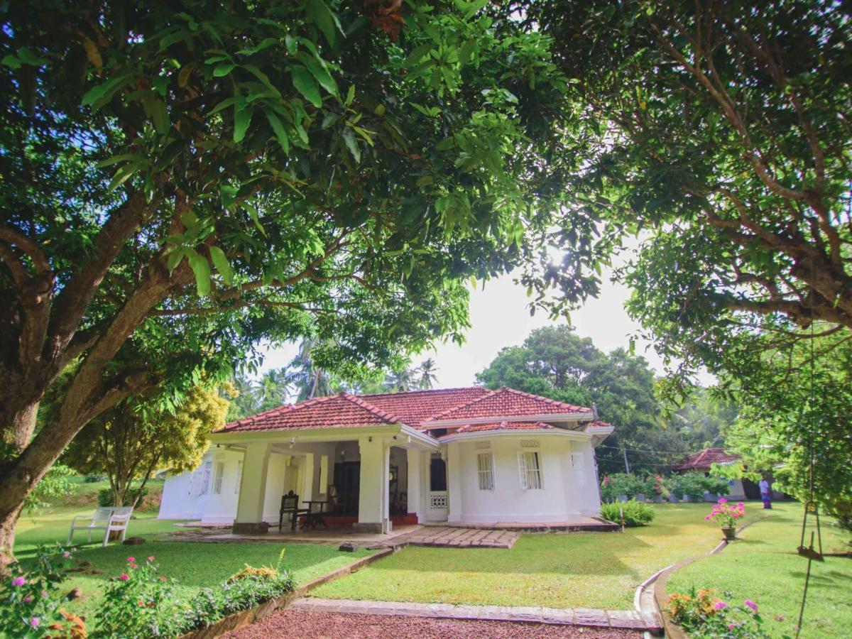 Thalpe Walawwa Heritage Villa Unawatuna Luaran gambar