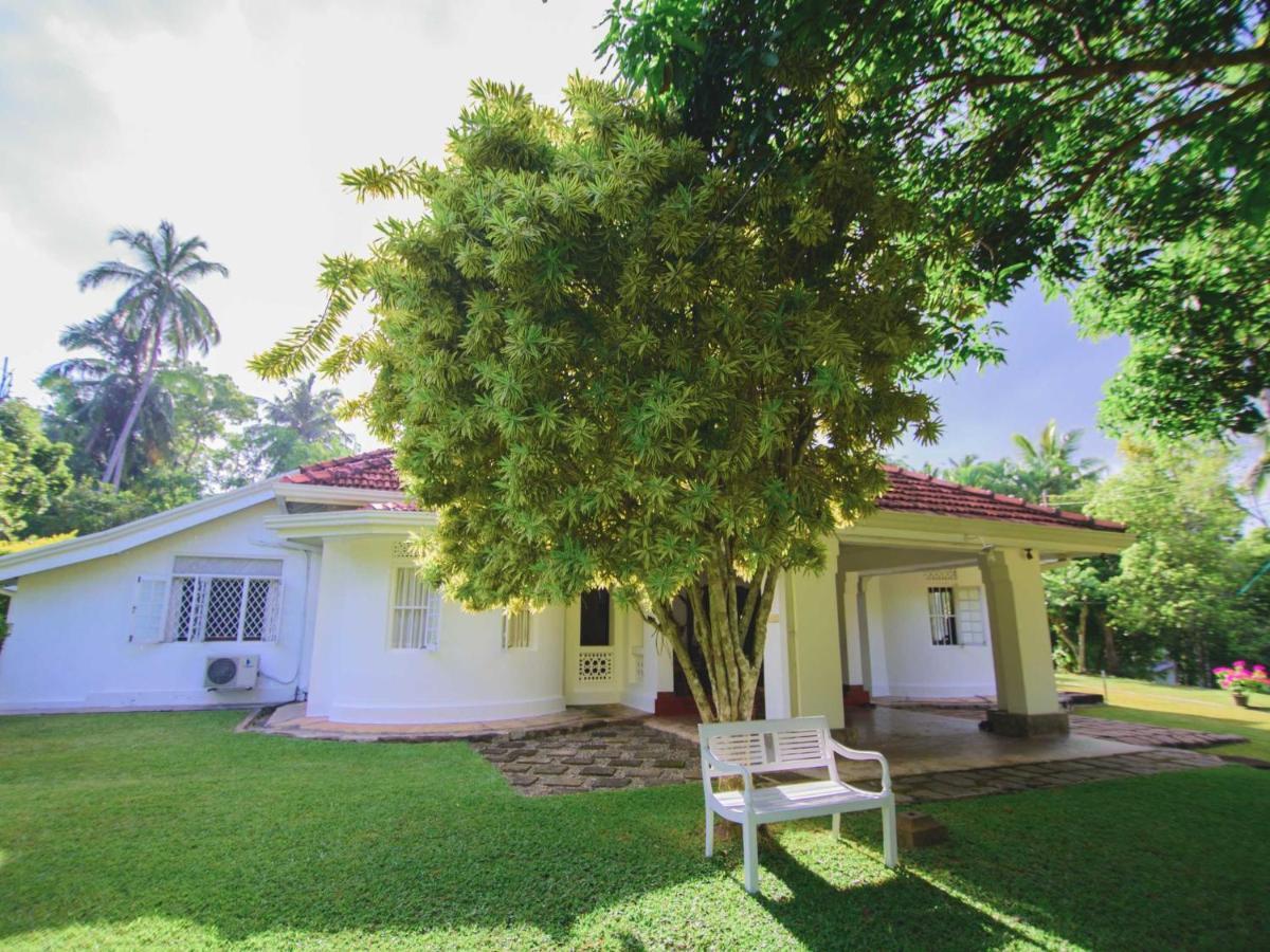 Thalpe Walawwa Heritage Villa Unawatuna Luaran gambar